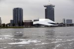 Amsterdam 28 september 2017
Diverse gebouwen aan het IJ . Eye Adam Toren Centraal station en Pontsteiger