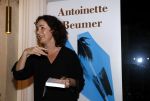 Amsterdam 10 januari 2018
Boekpresentatie Antoinette Beumer. Antoinette reikt het boek uit aan Femke Halsema.