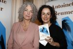 Amsterdam 10 januari 2018
Boekpresentatie Antoinette Beumer. Antoinette reikt het boek uit aan Femke Halsema.
