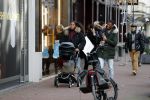 Amsterdam 17 januari 2018
Georginio Wijnaldum met zijn vriendin en zoonJacian Emile Wijnaldum op de pc hooftstraat