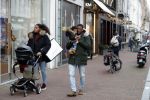 Amsterdam 17 januari 2018
Georginio Wijnaldum met zijn vriendin en zoonJacian Emile Wijnaldum op de pc hooftstraat