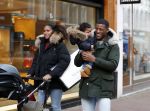 Amsterdam 17 januari 2018
Georginio Wijnaldum met zijn vriendin en zoonJacian Emile Wijnaldum op de pc hooftstraat