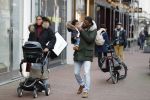 Amsterdam 17 januari 2018
Gini Wijnaldum met zijn vriendin en zoonJacian Emile Wijnaldum op de pc hooftstraat