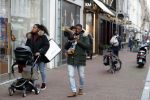 Amsterdam 17 januari 2018
Gini Wijnaldum met zijn vriendin en zoonJacian Emile Wijnaldum op de pc hooftstraat