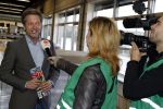 Gilze 16 januari 2018
Frans Bauer ontvangt uit handen van Story hoofdredakteur Guido den Aantrekker de eerster story waar Frans Gast Hoofdredakteur van is geweest. Ook zijn vrouw Mariska is aanwezig.