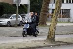 Amsterdam 27 januari 2018 
Hans Jorritsma met zijn vrouw en zoon op vespa scooter