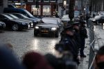 Amsterdam 17 januari 2018 
Koningin Maxima Koning Wiollem Alexander en Prinses Margriet arriveren bij het koninklijk paleis op de dam waar de nieuwjaarsreceptie is. De auto's Audi's van Koning Willem Alexander