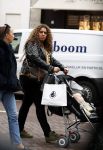 Amsterdam 26 januari 2018
Een zwangere Lauretta Gerards achter een kinderwagen
