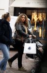 Amsterdam 26 januari 2018
Een zwangere Lauretta Gerards achter een kinderwagen
