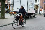 Amsterdam 4 januari 2018
Linda v Dijck doet boodschappen op de cornelis schuytstraat