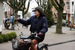Amsterdam 4 januari 2018
Linda v Dijck doet boodschappen op de cornelis schuytstraat