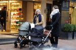 Amsterdam 5 januari 2018
Marlijn Weerdenburg achter de kinderwagen op de pc hooftstraat