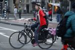 Amsterdam 11 januari 2018 
Mieke v d Weij na het sporten op de fiets in het vondelpark.