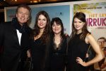 Amsterdam 22 januari 2018
Premiere het leven in vurrukkuluk in Tuschinski. Robert ten Brink met zijn vrouw en dochters