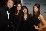 Amsterdam 22 januari 2018
Premiere het leven in vurrukkuluk in Tuschinski. Robert ten Brink met zijn vrouw en dochters