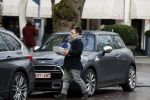 Amsterdam 17 januari 2018 
Roel v Velsen doet boodschappen op de cornelis schuytstraat
