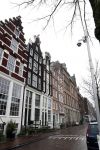 Amsterdam 4 januari 2018 
Thierry Baudet verlaat zijn huis waar door politie camera's opgehangen zijn.