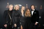 Amsterdam 23 januari 2019
Rode loper musical awards in de RAI. Anastacia Davina Michelle Irene Moors Ellie Lust en Frits Sissing