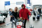 Schiphol 11 januari 2019
Andre Hazes jr en vriendin Monique Westenberg arriveren samen met familie en neef Djarno Hofland op schiphol na trip naar Ortlando.