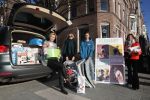 Amsterdam 20 januari 2019
Anouk Smulders Nino en Demi Wilkes en Erica na de aktie voor Kluivert Dog rescue center bij Blushing van Gordon
