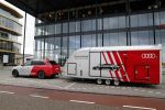 Amsterdam 8 januari 2019
Audi Q7 met een etron conceptcar in de trailer bij theater Amsterdam.