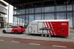 Amsterdam 8 januari 2019
Audi Q7 met een etron conceptcar in de trailer bij theater Amsterdam.