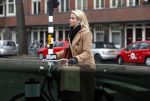 Amsterdam 5 januari 2019
Dionne Stax rijdt op de apollolaan 2x door rood op de fiets en ze heeft haar mobiel in haar handen. Dionne gaat langs bij haar vriend  Sytse Oudkerk