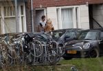 Amsterdam 5 januari 2019
Dionne Stax rijdt op de apollolaan 2x door rood op de fiets en ze heeft haar mobiel in haar handen. Dionne gaat langs bij haar vriend  Sytse Oudkerk