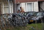 Amsterdam 5 januari 2019
Dionne Stax rijdt op de apollolaan 2x door rood op de fiets en ze heeft haar mobiel in haar handen. Dionne gaat langs bij haar vriend  Sytse Oudkerk