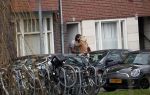 Amsterdam 5 januari 2019
Dionne Stax rijdt op de apollolaan 2x door rood op de fiets en ze heeft haar mobiel in haar handen. Dionne gaat langs bij haar vriend  Sytse Oudkerk