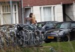 Amsterdam 5 januari 2019
Dionne Stax rijdt op de apollolaan 2x door rood op de fiets en ze heeft haar mobiel in haar handen. Dionne gaat langs bij haar vriend  Sytse Oudkerk