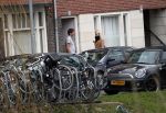 Amsterdam 5 januari 2019
Dionne Stax rijdt op de apollolaan 2x door rood op de fiets en ze heeft haar mobiel in haar handen. Dionne gaat langs bij haar vriend  Sytse Oudkerk