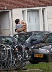 Amsterdam 5 januari 2019
Dionne Stax rijdt op de apollolaan 2x door rood op de fiets en ze heeft haar mobiel in haar handen. Dionne gaat langs bij haar vriend  Sytse Oudkerk