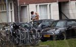 Amsterdam 5 januari 2019
Dionne Stax rijdt op de apollolaan 2x door rood op de fiets en ze heeft haar mobiel in haar handen. Dionne gaat langs bij haar vriend  Sytse Oudkerk