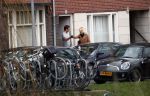 Amsterdam 5 januari 2019
Dionne Stax rijdt op de apollolaan 2x door rood op de fiets en ze heeft haar mobiel in haar handen. Dionne gaat langs bij haar vriend  Sytse Oudkerk
