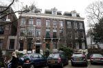 Amsterdam 7 januari 2019
Huis Dotan ( linkerpand vanaf 1e etage) en Isa Hoes (rechtse pand bovenste 2 lagen) aan het Vondelpark .