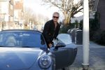 Amsterdam 9 januari 2019
Erland Galjaard stapt in zijn porsche 911 cabrio.