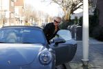 Amsterdam 9 januari 2019
Erland Galjaard stapt in zijn porsche 911 cabrio.
