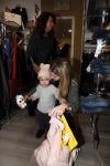 Beverwijk 22 december 2018
Rafael v d Vaart Damian Jesslynn en zijn vriendin Estavana Polman in het winkelcentrum waar Rafael zijn moeder Lolita een winkel heeft . Ze hebben geld opgehaald met veiling voor het ZZF.