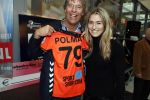 Beverwijk 22 december 2018
Rafael v d Vaart Damian Jesslynn en zijn vriendin Estavana Polman in het winkelcentrum waar Rafael zijn moeder Lolita een winkel heeft . Ze hebben geld opgehaald met veiling voor het ZZF.