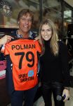 Beverwijk 22 december 2018
Rafael v d Vaart Damian Jesslynn en zijn vriendin Estavana Polman in het winkelcentrum waar Rafael zijn moeder Lolita een winkel heeft . Ze hebben geld opgehaald met veiling voor het ZZF.