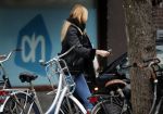 Amsterdam 5 januari 2019
Estelle Cruijff doet boodschappen bij Albert Heijn in Amsterdam zuid.