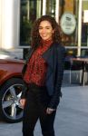 Amsterdam 3 januari 2019
Boekpresentatie Fajah Lourens Fajah kwam met een nieuwe Bentley. Ook haar dochter Irem en zoon Shai kwamen mee.