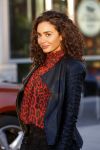 Amsterdam 3 januari 2019
Boekpresentatie Fajah Lourens Fajah kwam met een nieuwe Bentley. Ook haar dochter Irem en zoon Shai kwamen mee.
