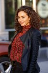 Amsterdam 3 januari 2019
Boekpresentatie Fajah Lourens Fajah kwam met een nieuwe Bentley. Ook haar dochter Irem en zoon Shai kwamen mee.