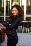 Amsterdam 3 januari 2019
Boekpresentatie Fajah Lourens Fajah kwam met een nieuwe Bentley. Ook haar dochter Irem en zoon Shai kwamen mee.