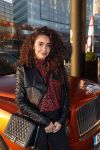 Amsterdam 3 januari 2019
Boekpresentatie Fajah Lourens Fajah kwam met een nieuwe Bentley. Ook haar dochter Irem en zoon Shai kwamen mee.