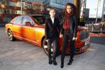 Amsterdam 3 januari 2019
Boekpresentatie Fajah Lourens Fajah kwam met een nieuwe Bentley. Ook haar dochter Irem en zoon Shai kwamen mee.