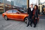 Amsterdam 3 januari 2019
Boekpresentatie Fajah Lourens Fajah kwam met een nieuwe Bentley. Ook haar dochter Irem en zoon Shai kwamen mee.
Fajah met bentley dealer Ad Geerts