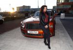 Amsterdam 3 januari 2019
Boekpresentatie Fajah Lourens Fajah kwam met een nieuwe Bentley. Ook haar dochter Irem en zoon Shai kwamen mee.